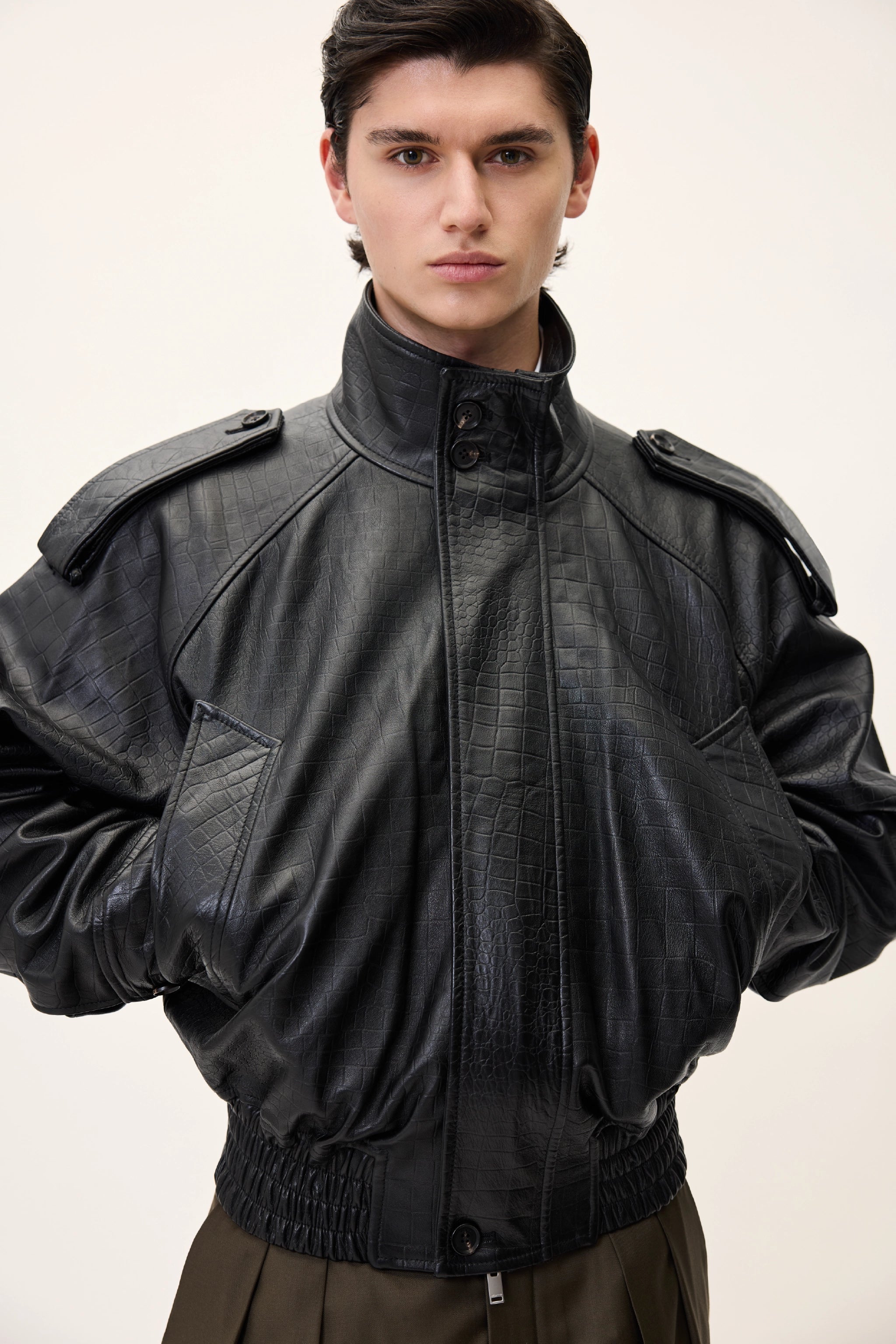 NAPPA BOMBER IN BLACK