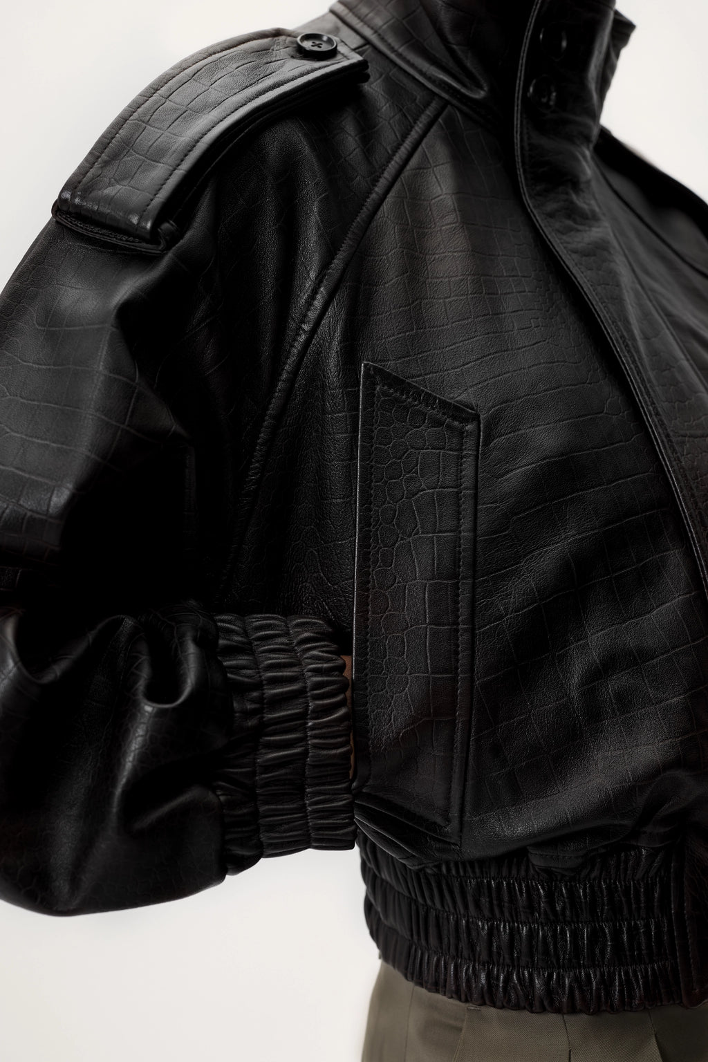 NAPPA BOMBER IN BLACK