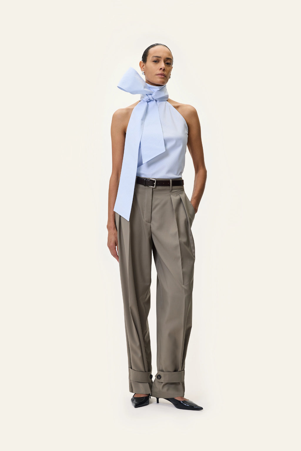 TAILORED PANTS IN TAUPE