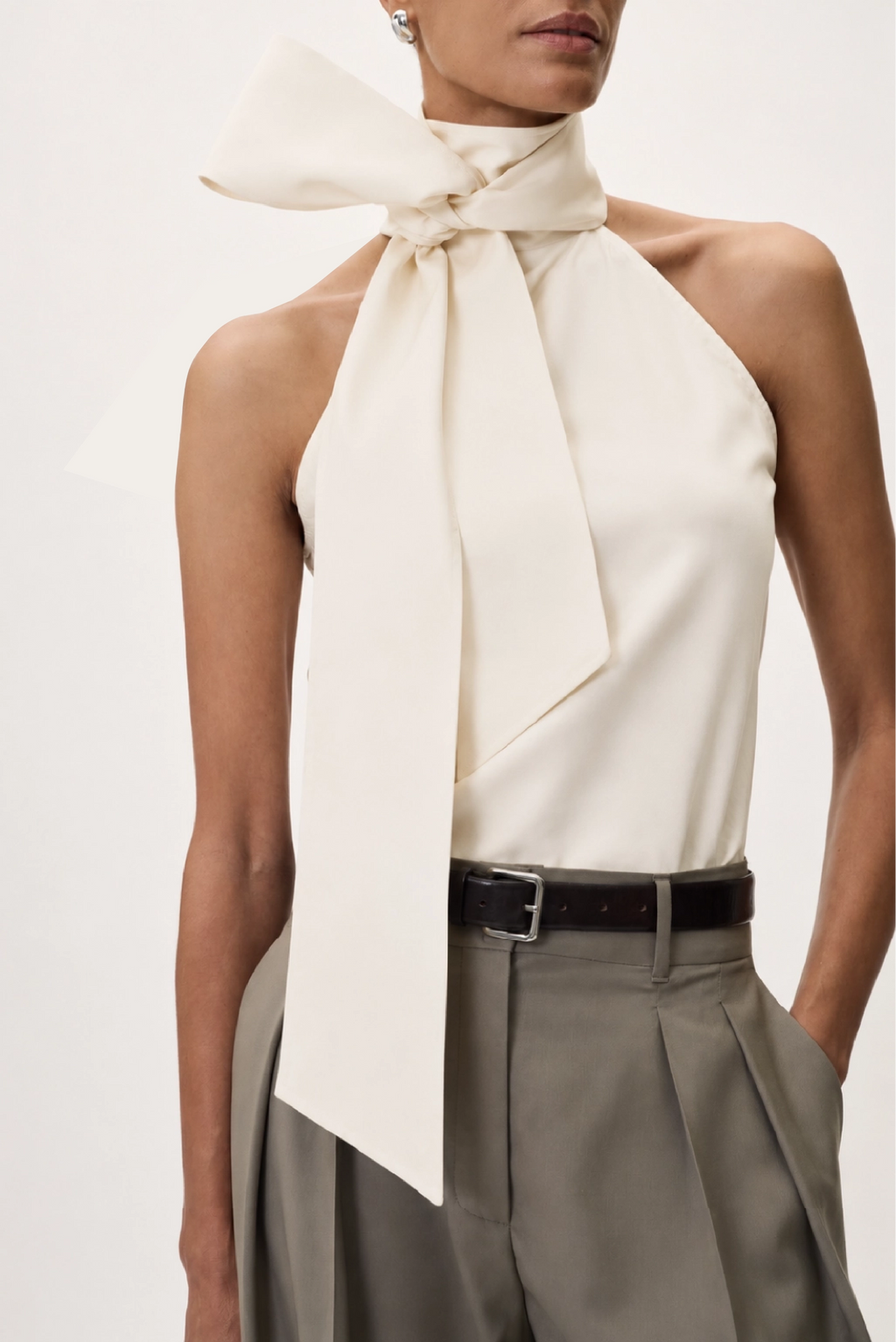 MAXI BOW TOP IN BUTTER CREAM