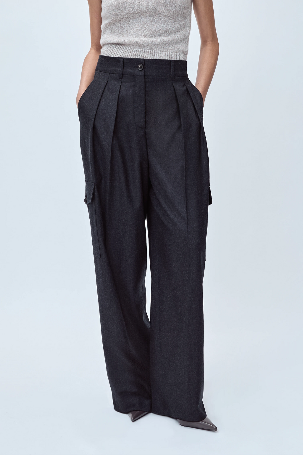 DOUBLE-PLEATED TAILORED PANT IN VIRGIN WOOL FLANNEL