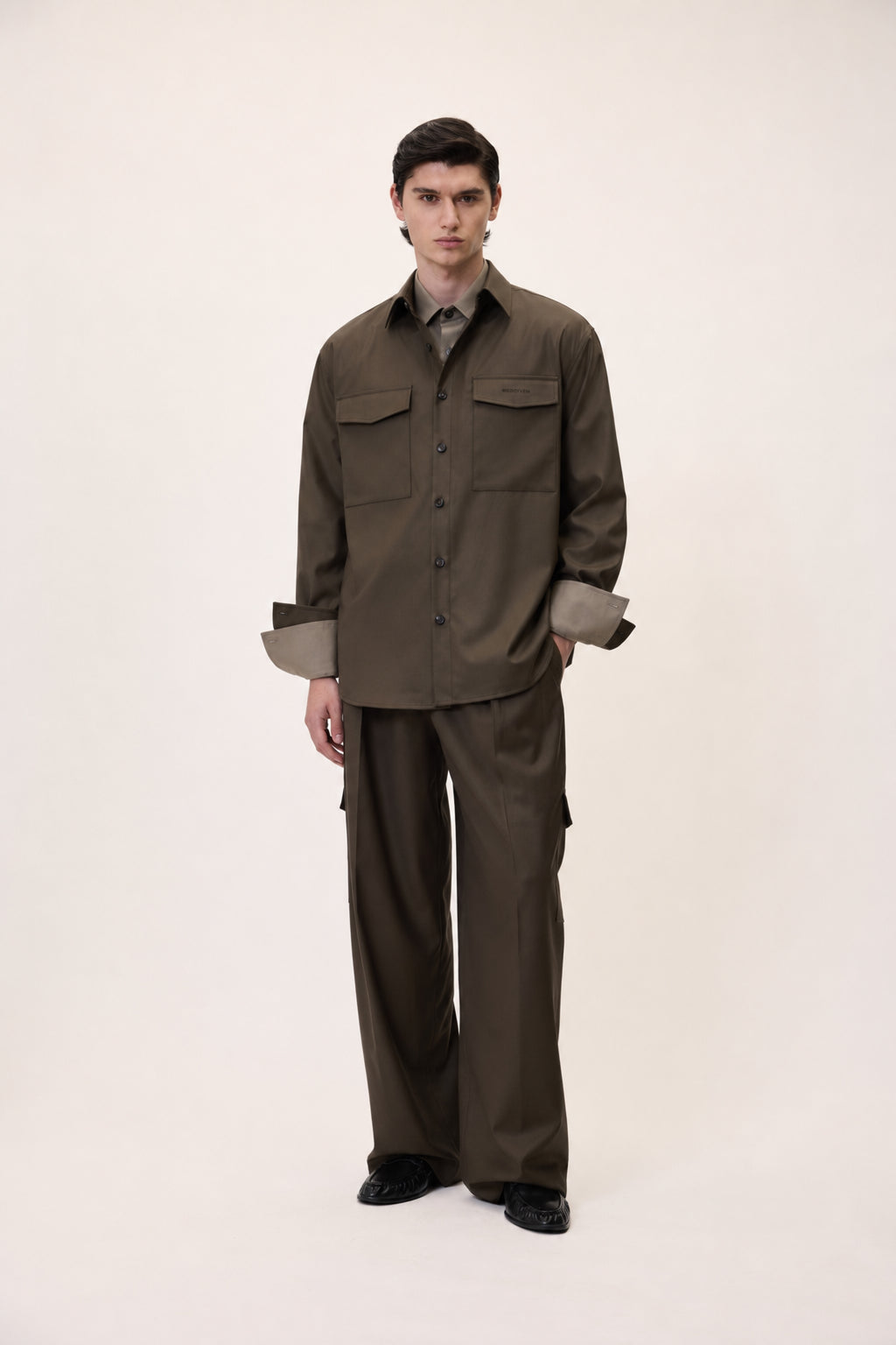 REMOVABLE PAD OVERSHIRT IN KHAKI