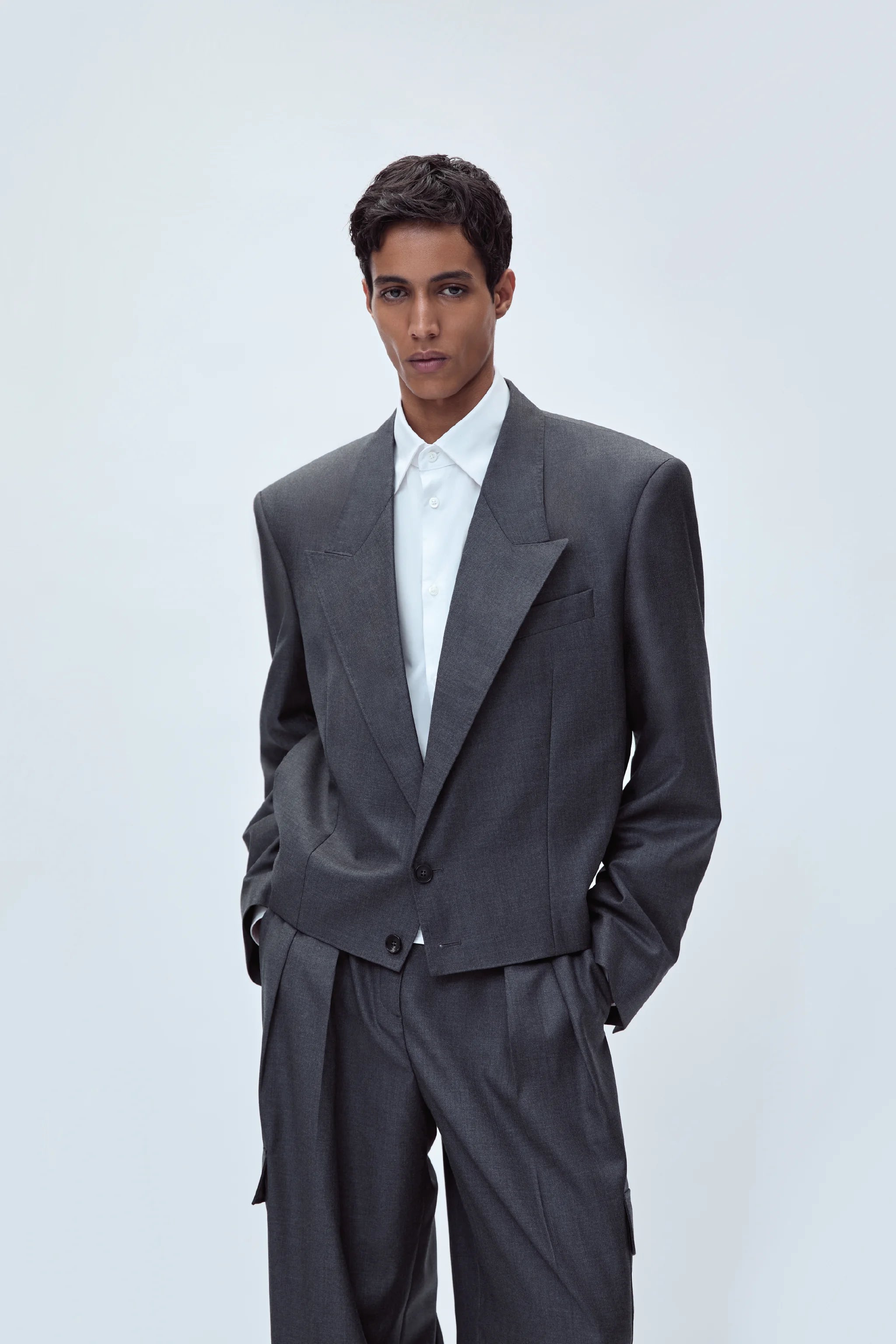TAILORED JACKET IN VIRGIN WOOL