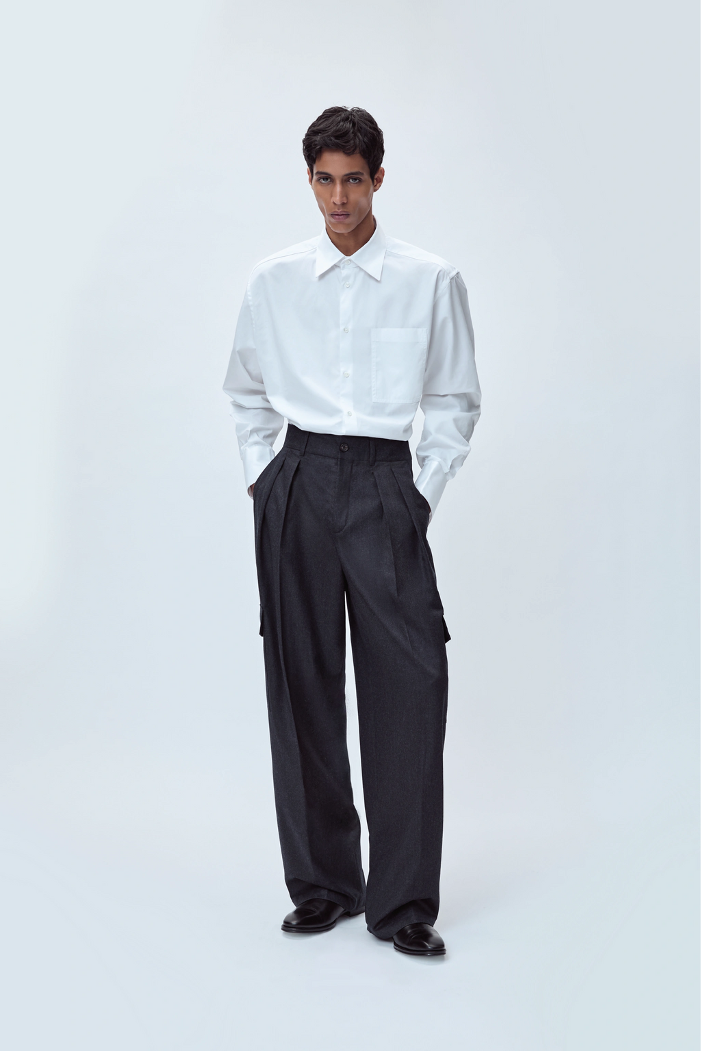 DOUBLE-PLEATED TAILORED PANT IN VIRGIN WOOL FLANNEL
